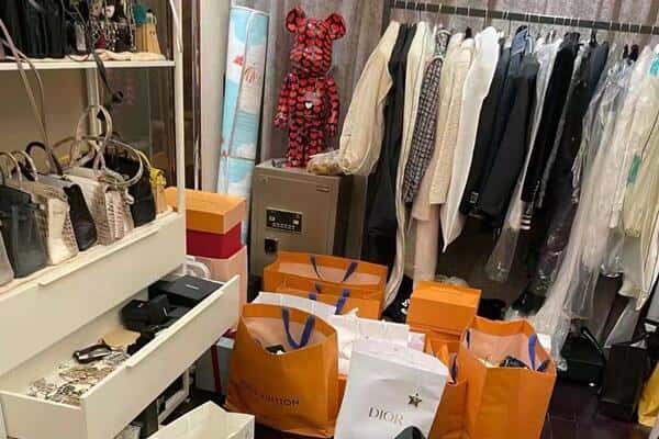 长治上党区回收一线品牌衣服